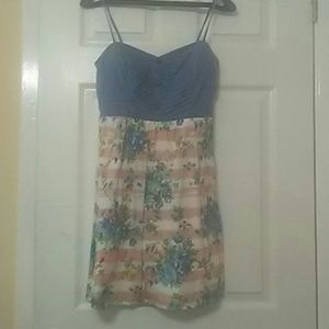 City Triangles size 7 summer dress